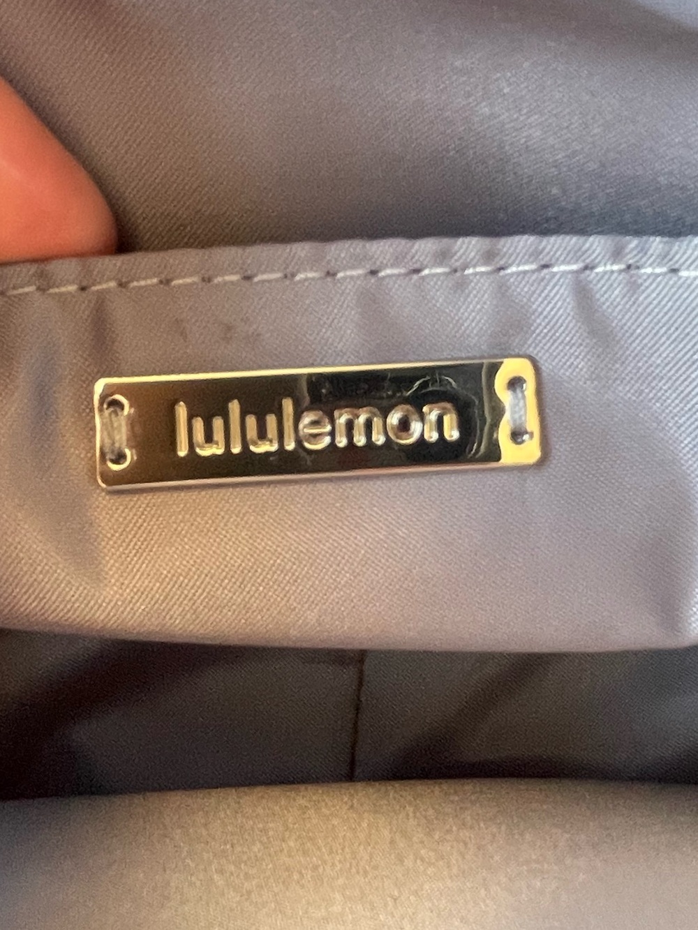 Lululemon Quilted Embrace Crossbody Shoulder bag Athleisure Active Clean Girl - Picture 10 of 12